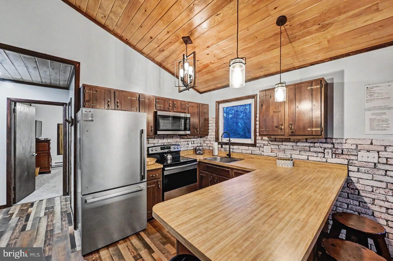 56 Dryden Drive photo 23