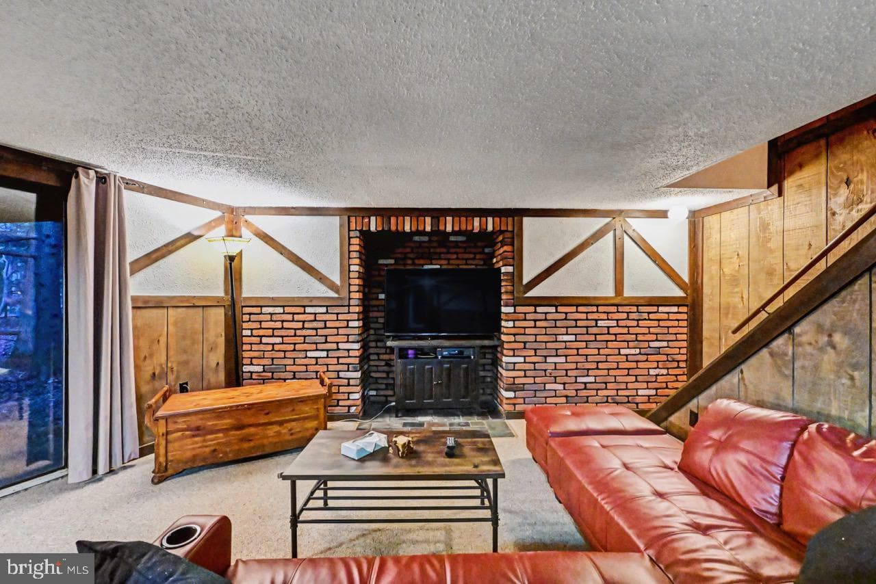 56 Dryden Drive photo 44