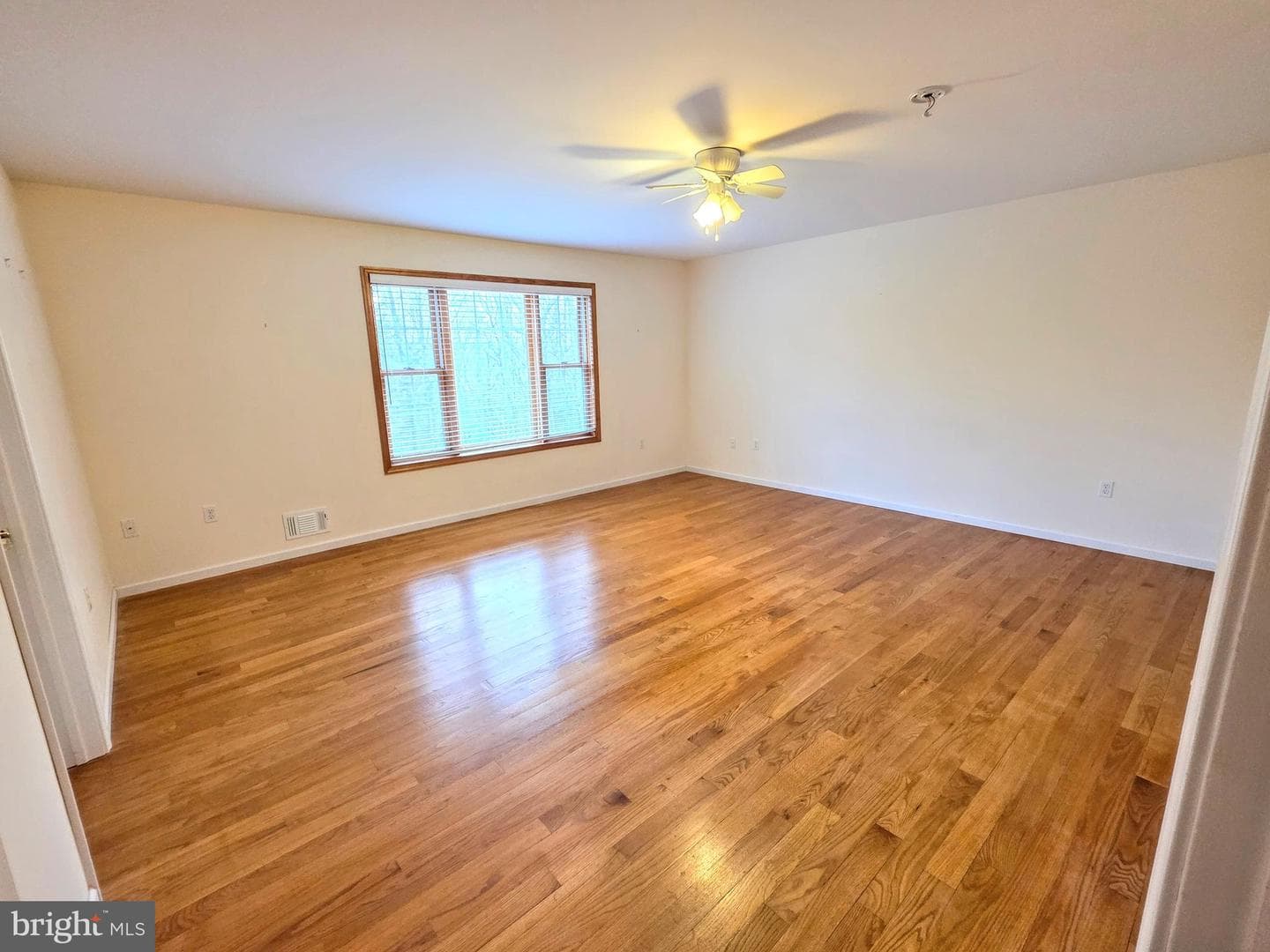 465 Green Street photo 47