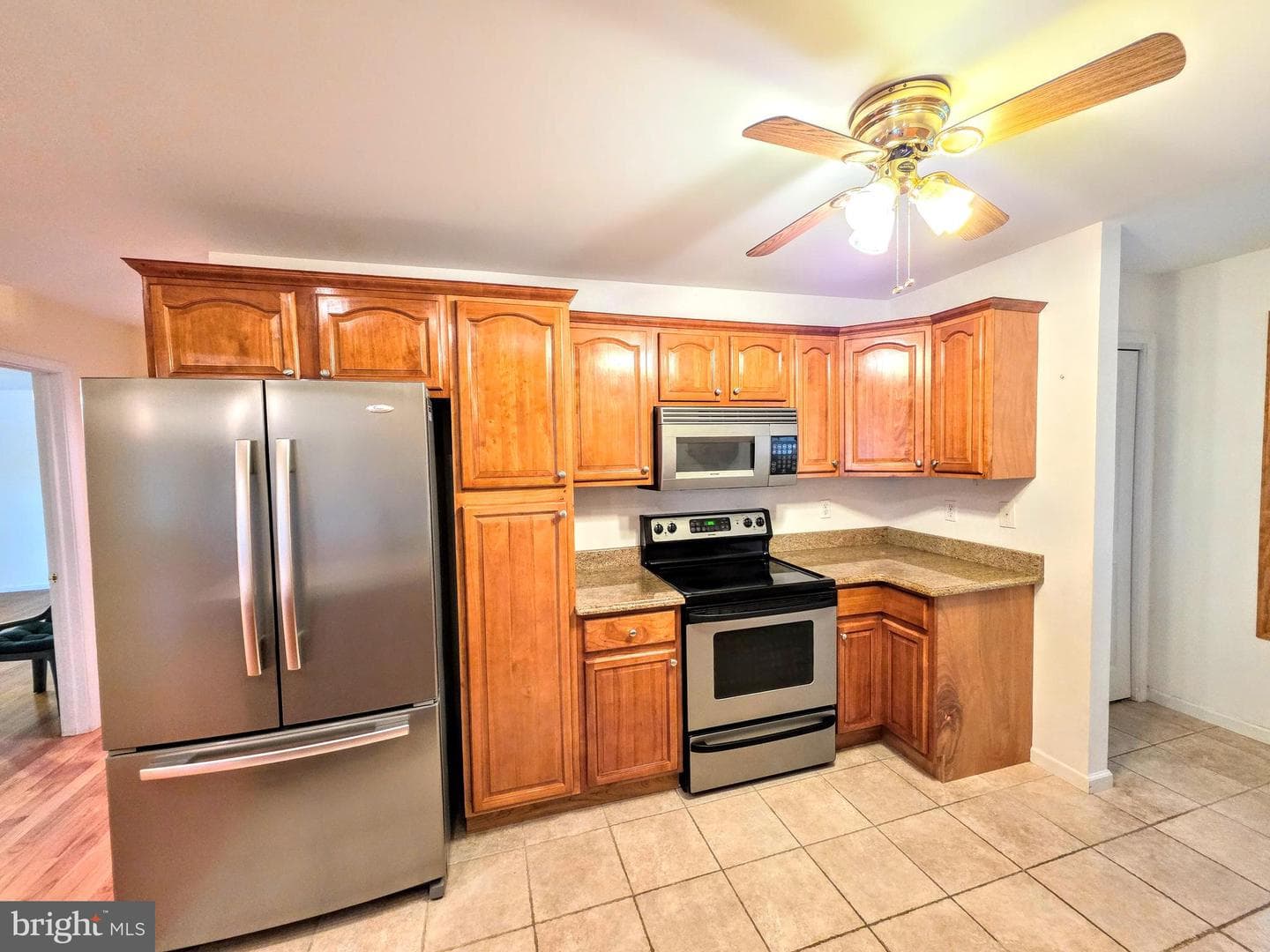 465 Green Street photo 7