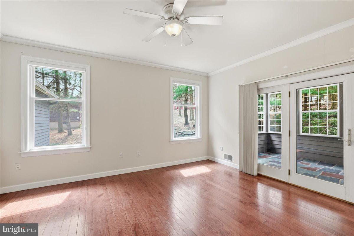 109 Lake Drive photo 5