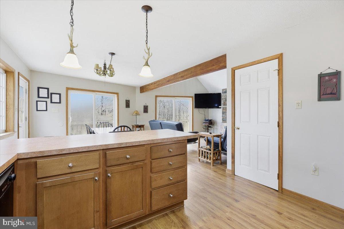48 Hunt Trail photo 25