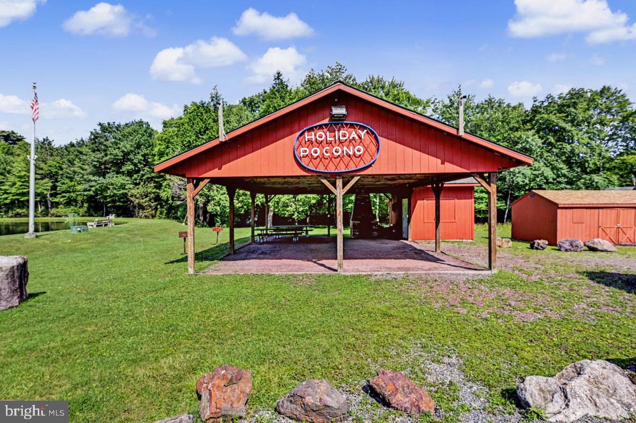 148 Pocono Road photo 105