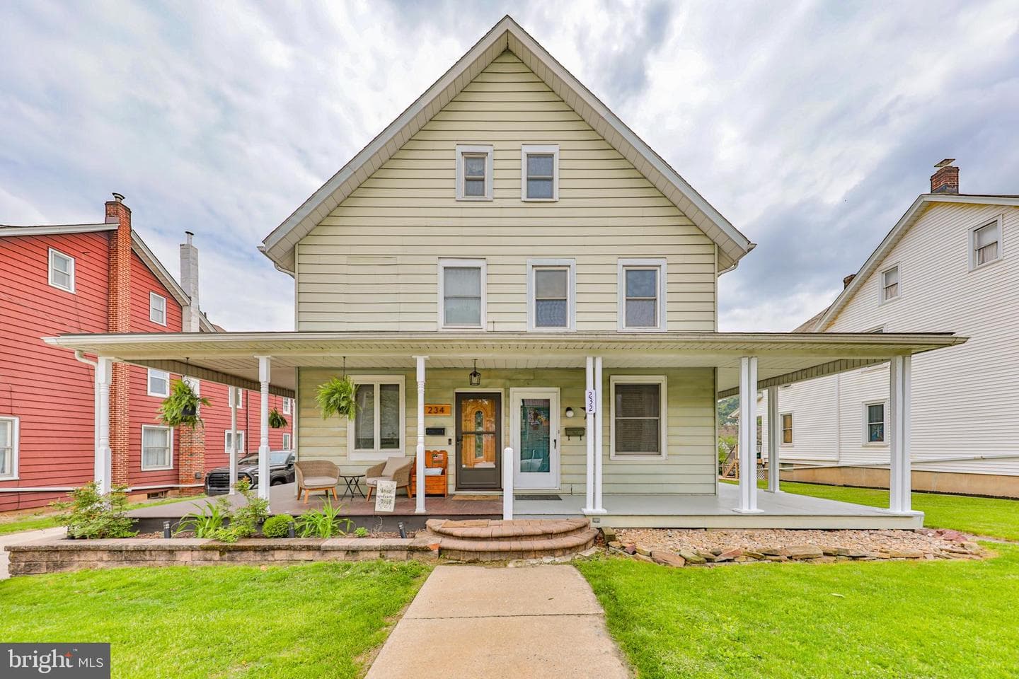 232 Columbia Avenue photo 2