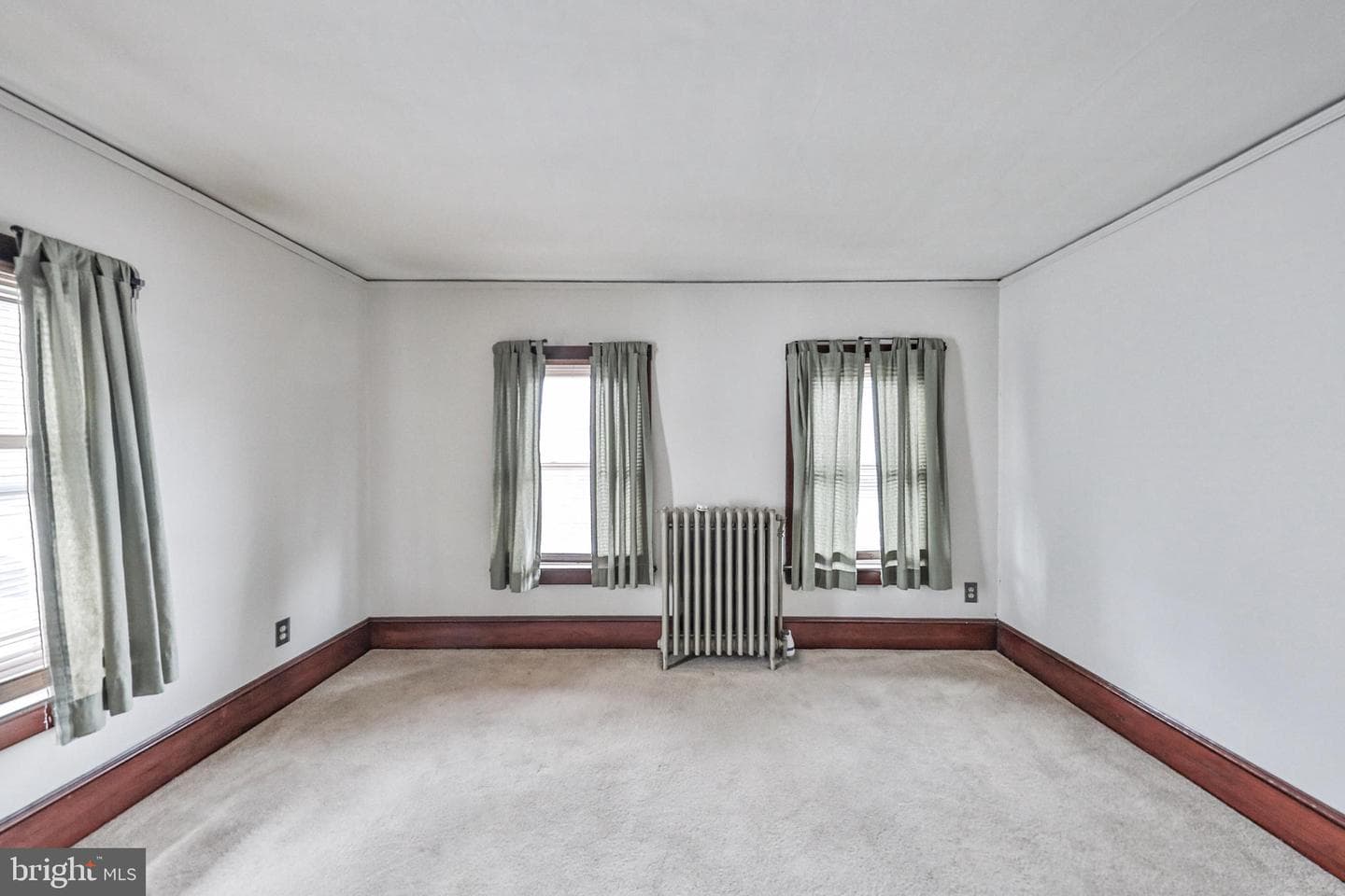 232 Columbia Avenue photo 29