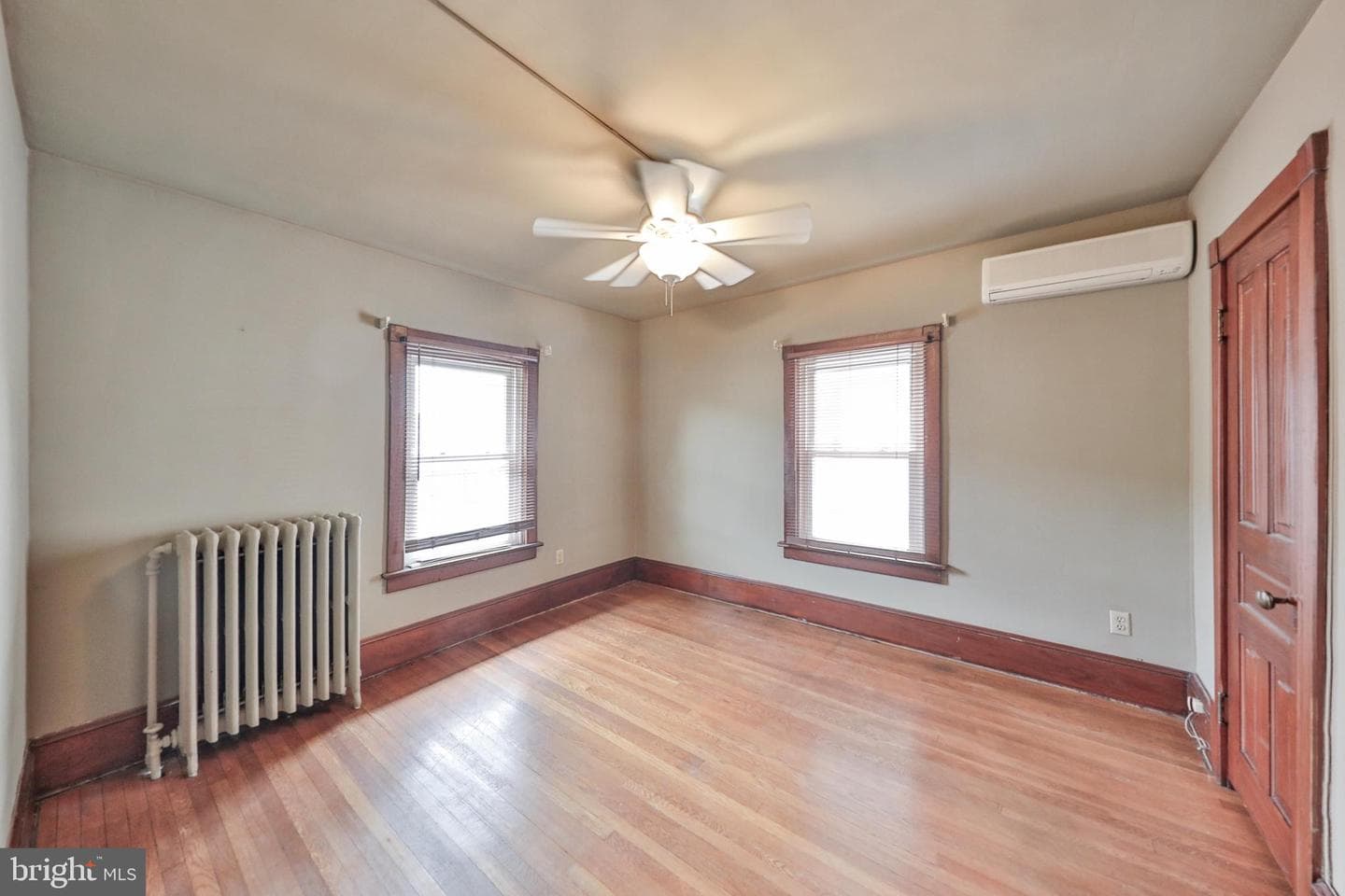 232 Columbia Avenue photo 37