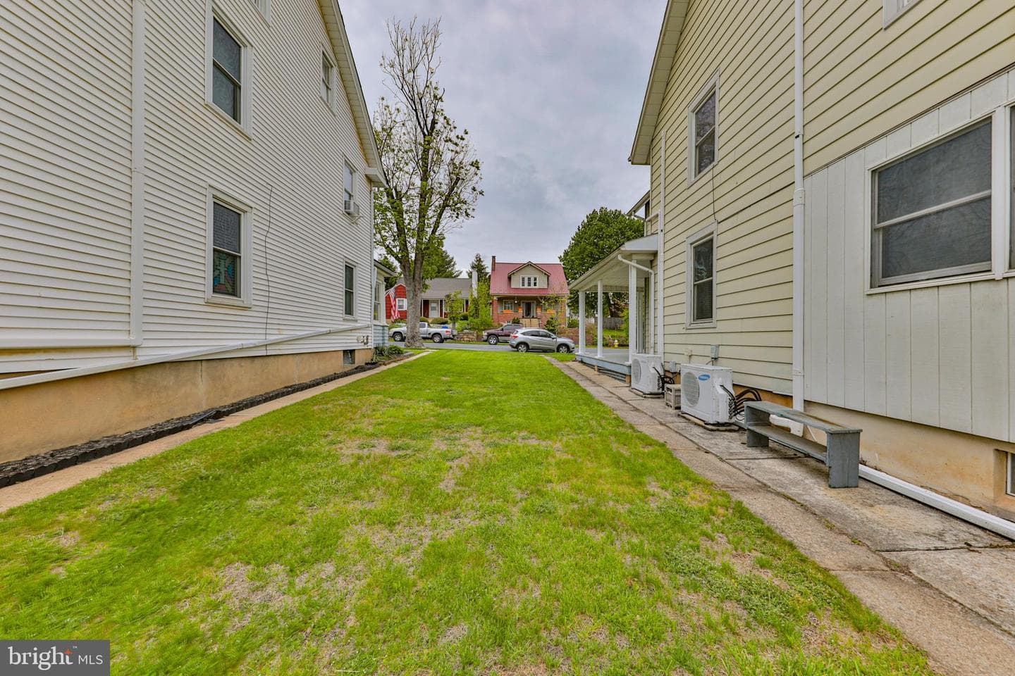 232 Columbia Avenue photo 46