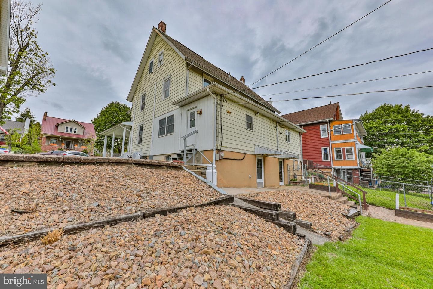 232 Columbia Avenue photo 47