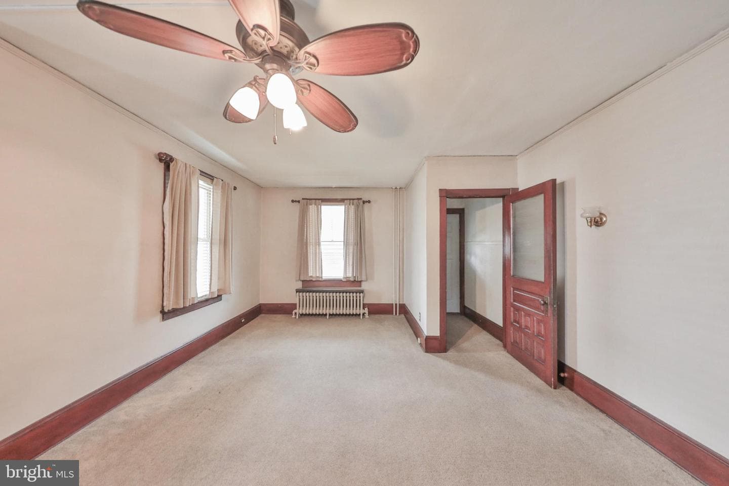 232 Columbia Avenue photo 7
