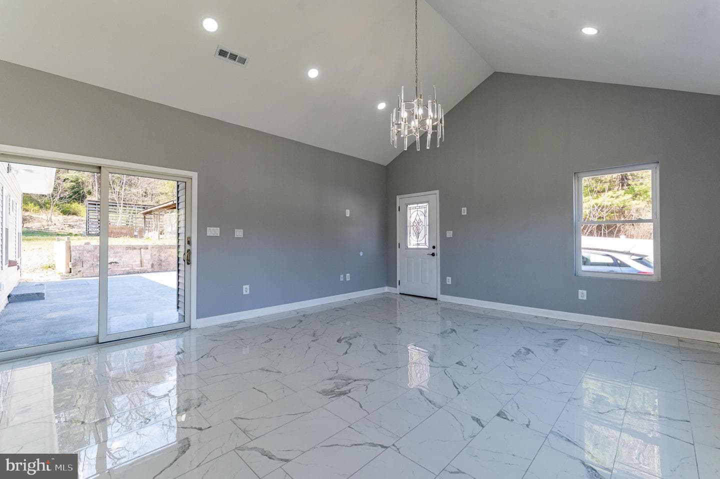 601 Fireline Road photo 3