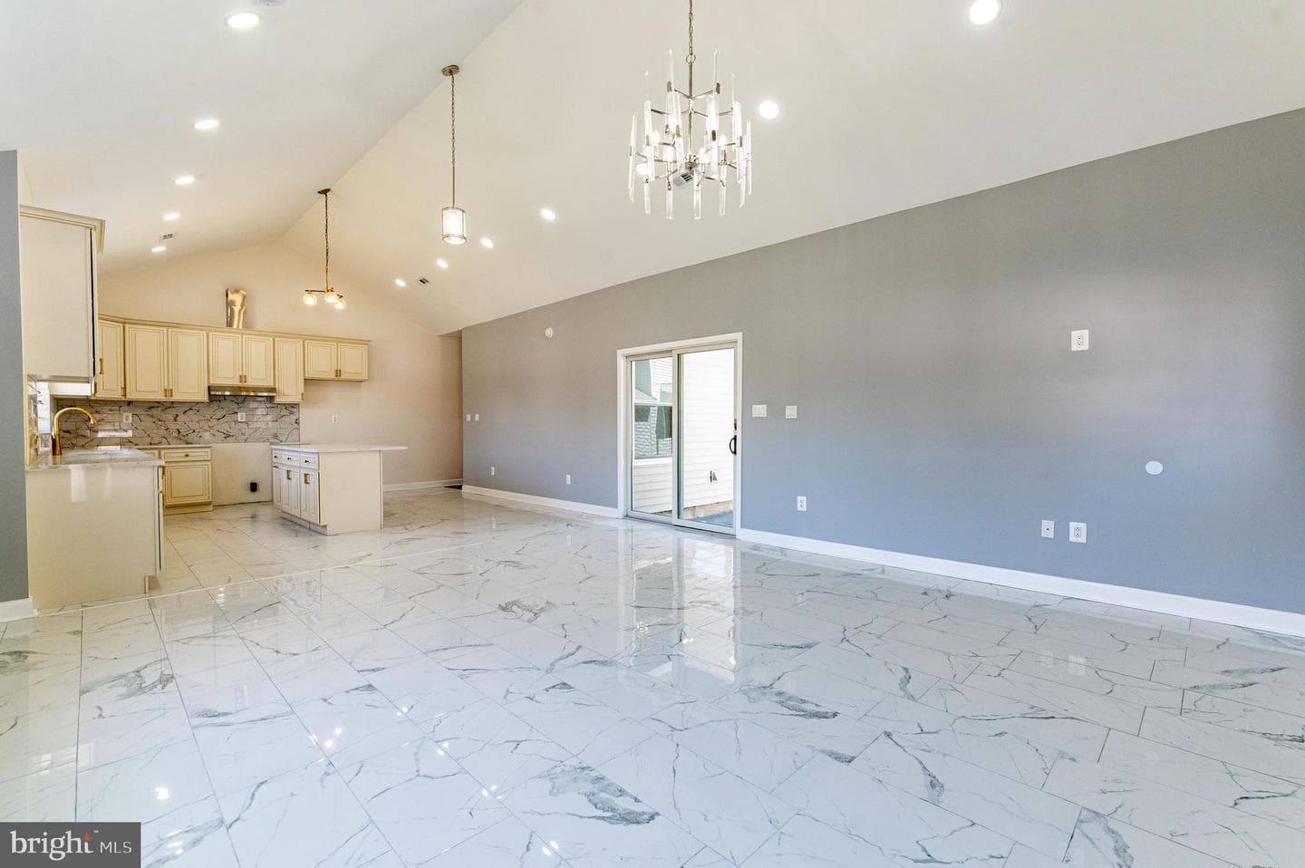 601 Fireline Road photo 4