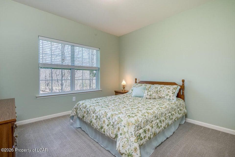 309 Golden Oaks Drive photo 8