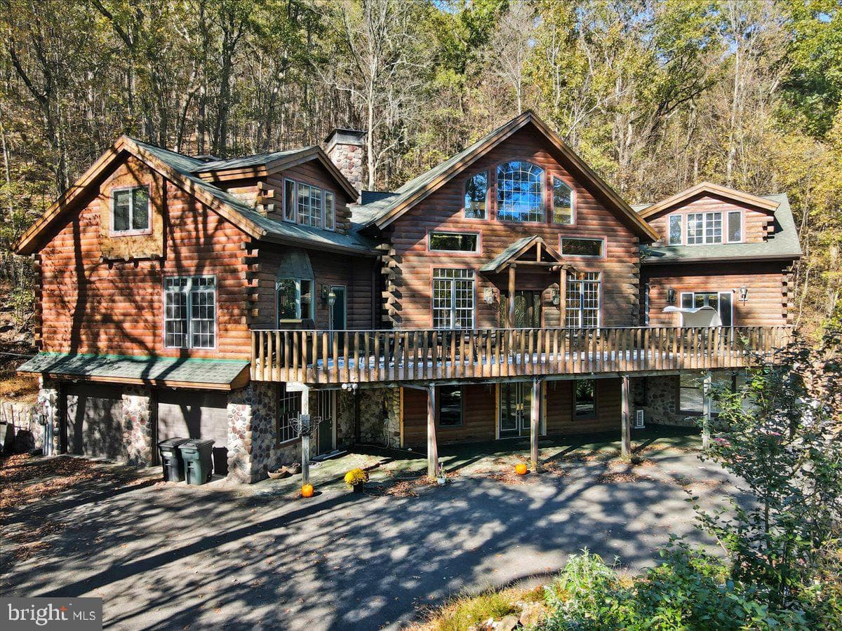 493 Lake Dr photo 10