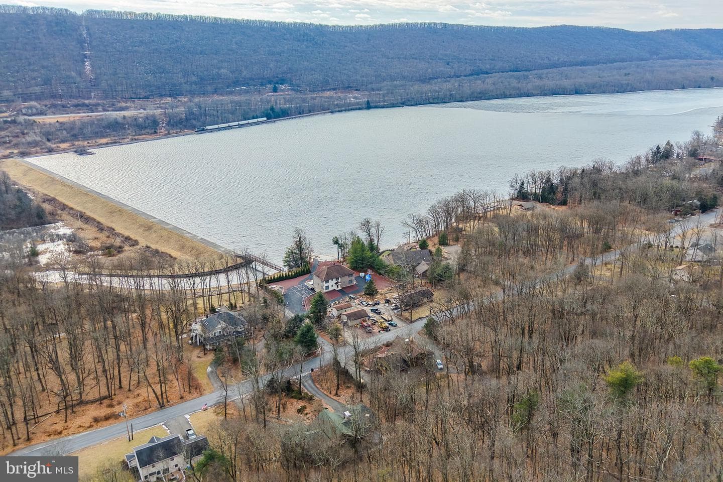 493 Lake Dr photo 102