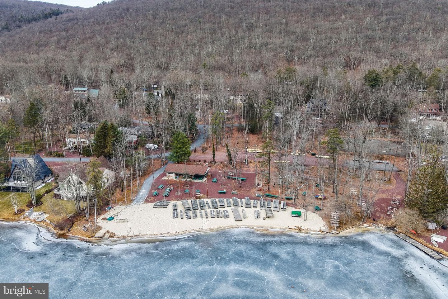 493 Lake Dr photo 114