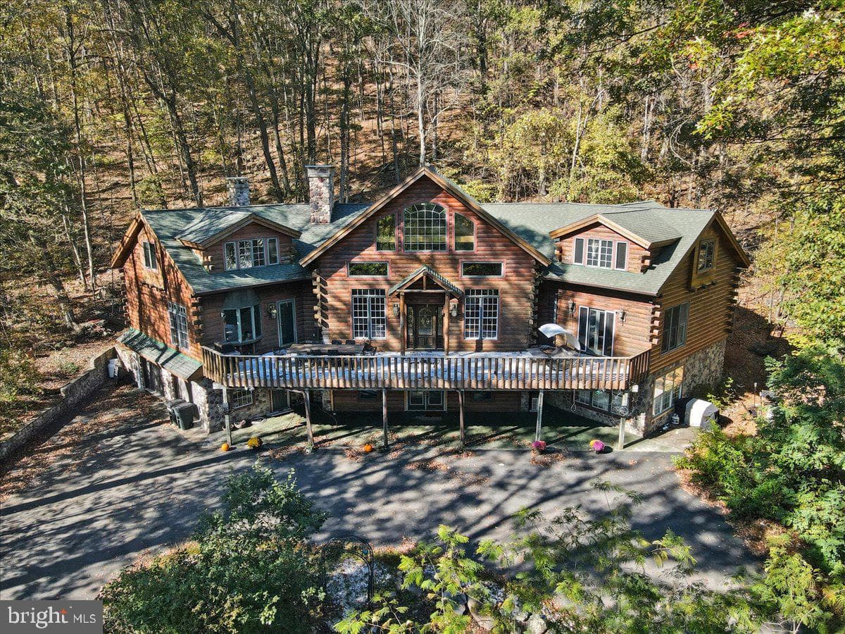 493 Lake Dr photo 12