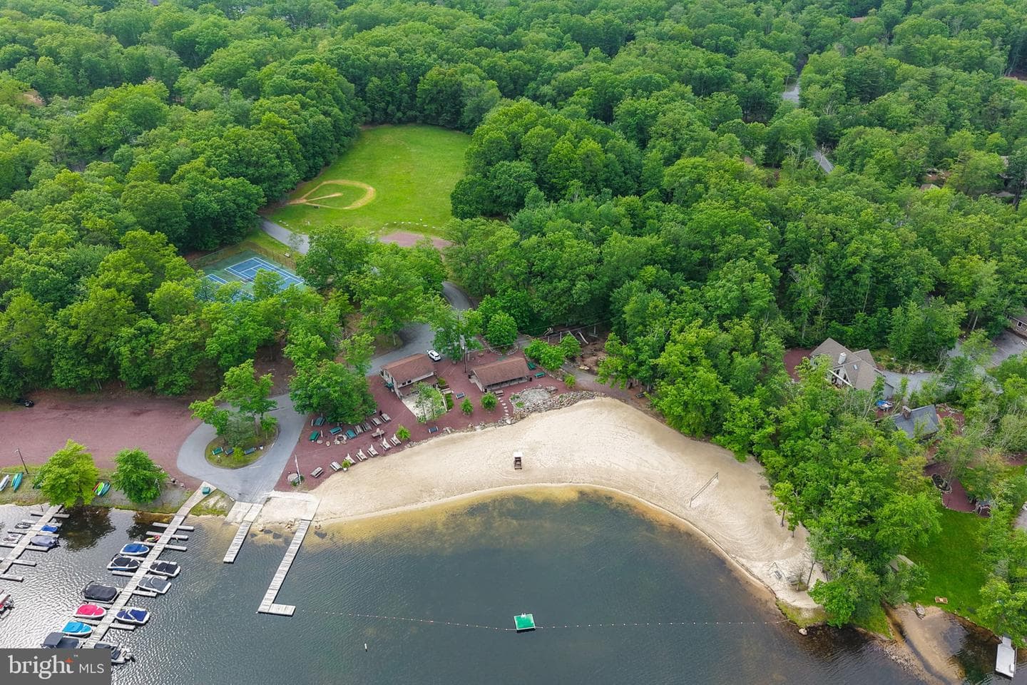 493 Lake Dr photo 124