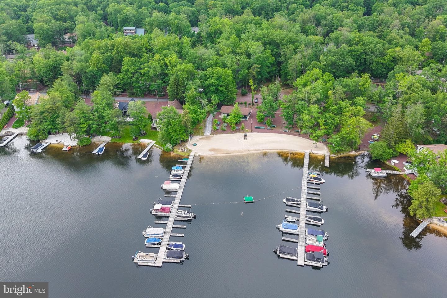 493 Lake Dr photo 131
