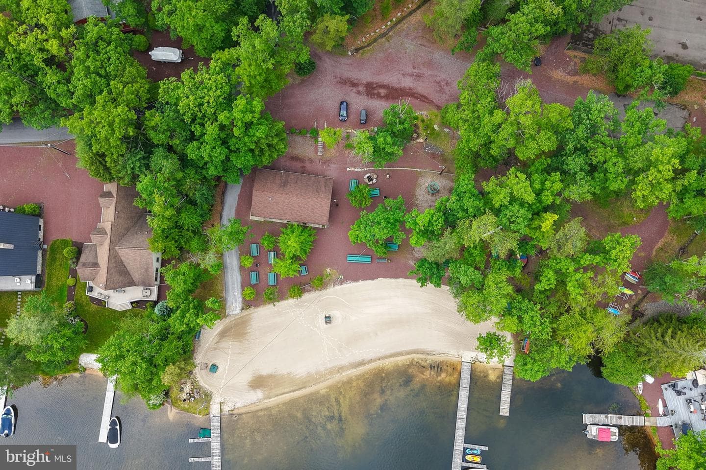 493 Lake Dr photo 133