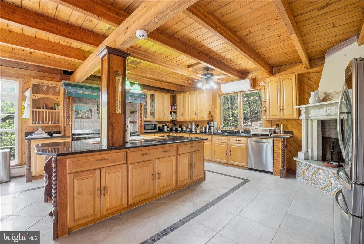 493 Lake Dr photo 27