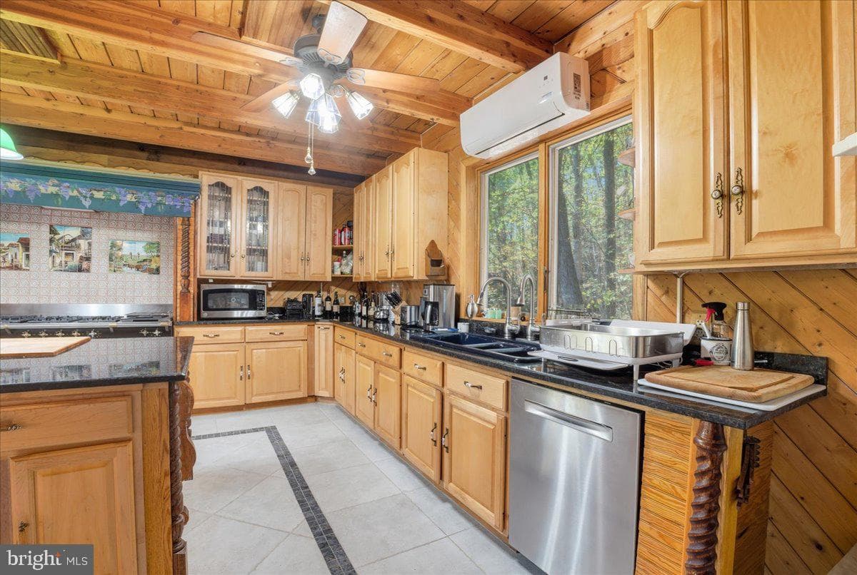 493 Lake Dr photo 29