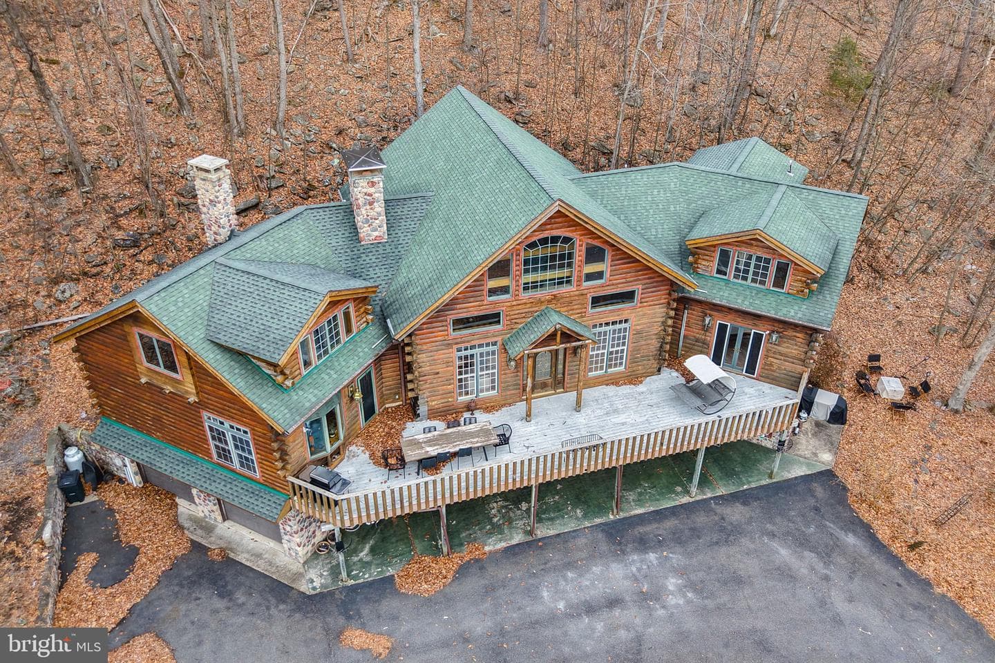 493 Lake Dr photo 4