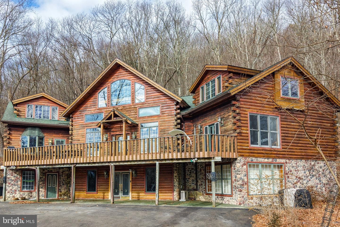 493 Lake Dr photo 6
