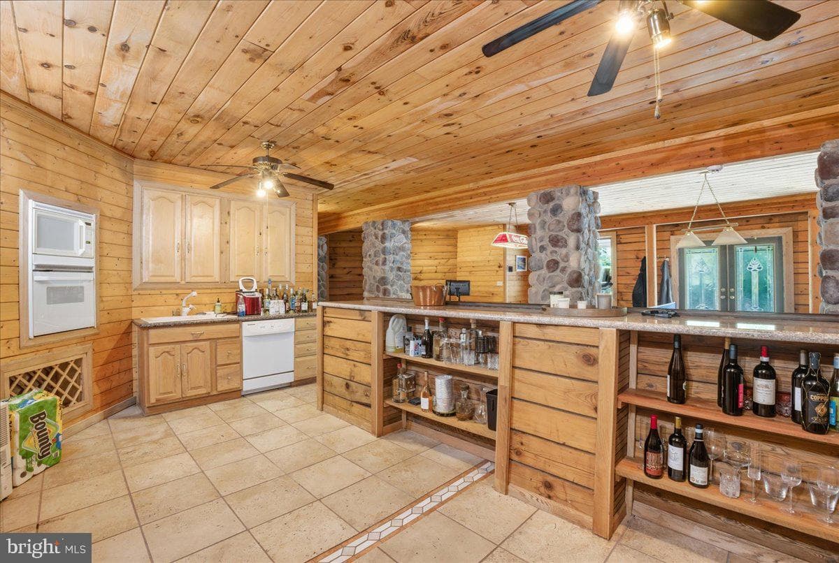 493 Lake Dr photo 72