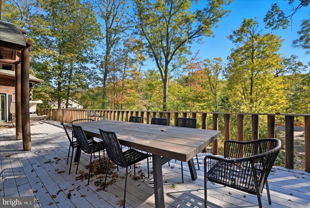 493 Lake Dr photo 80