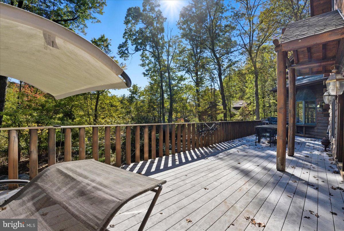 493 Lake Dr photo 82