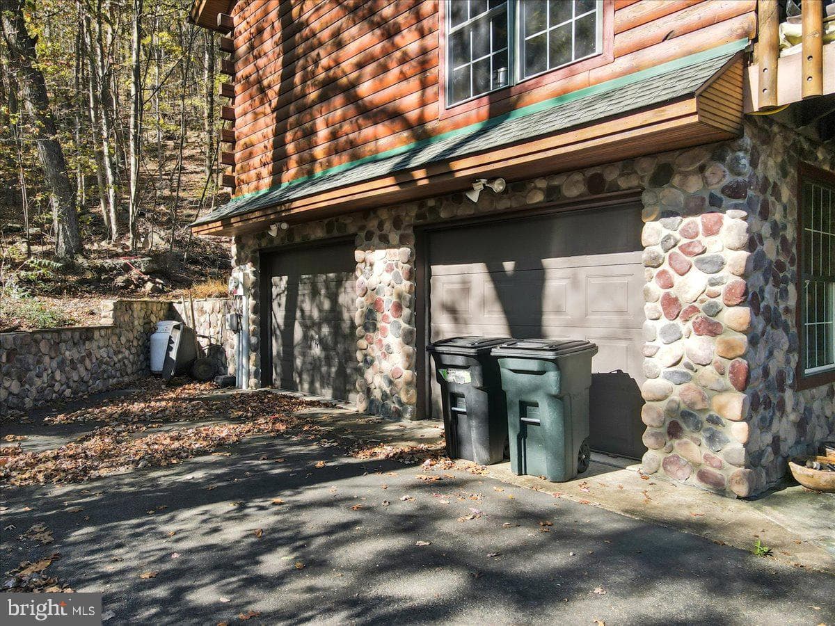 493 Lake Dr photo 89