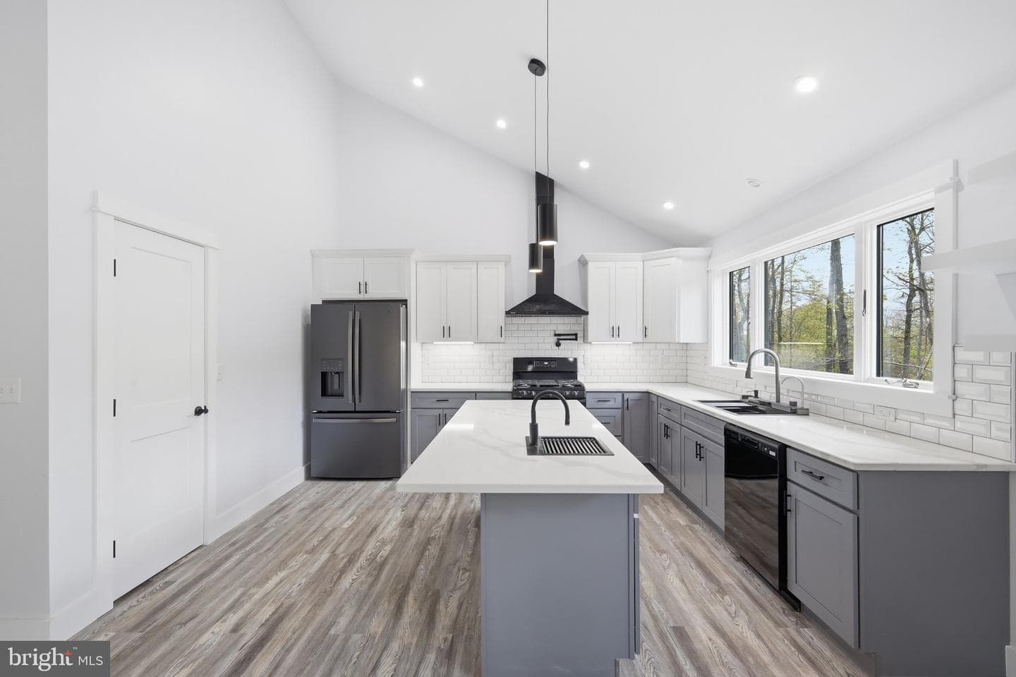 399 Stony Mountain Road photo 12
