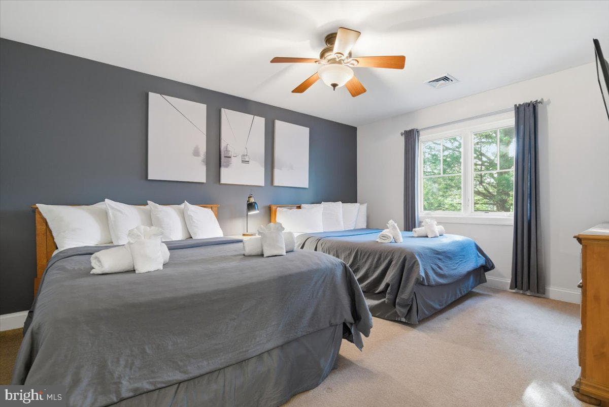 6 Fieldstone Court photo 37