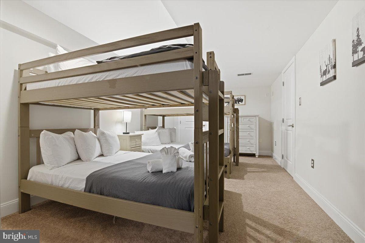 6 Fieldstone Court photo 40