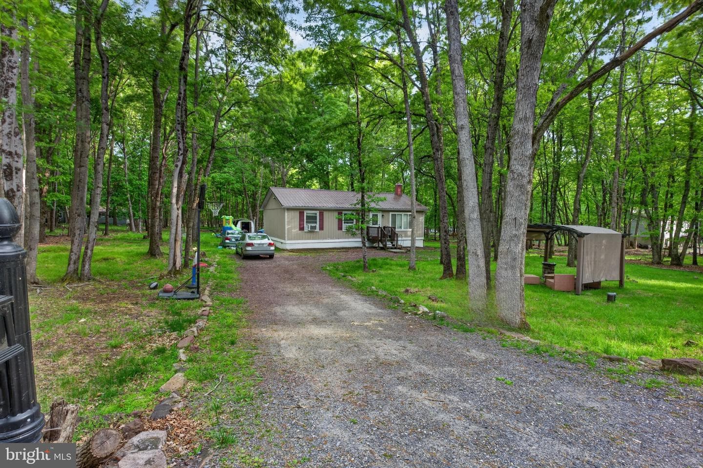 122 Hunter Ln photo 3