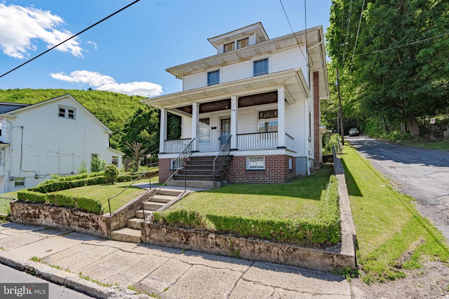 159 W Ridge Street photo 3