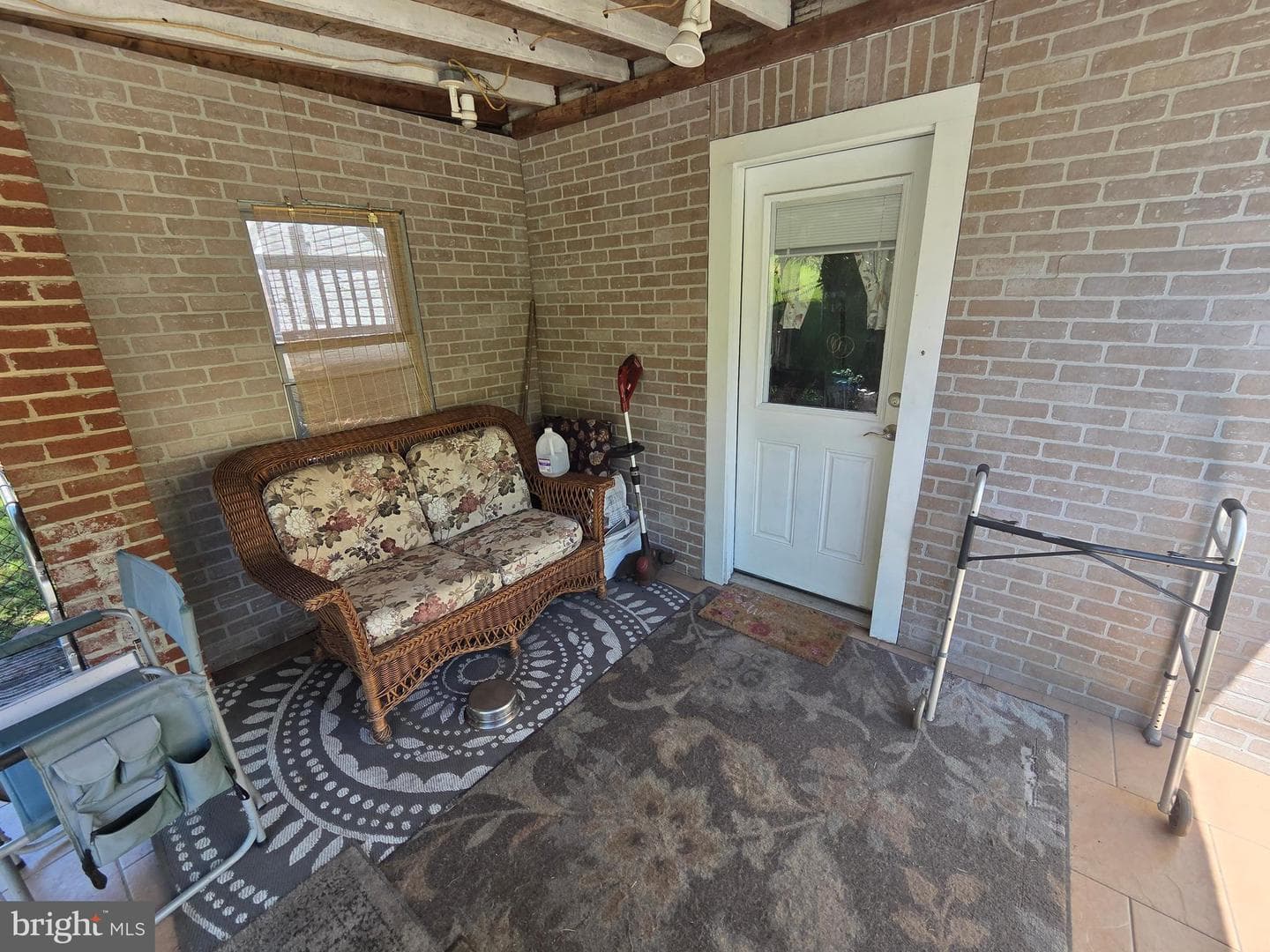 412 W Bertsch Street photo 35