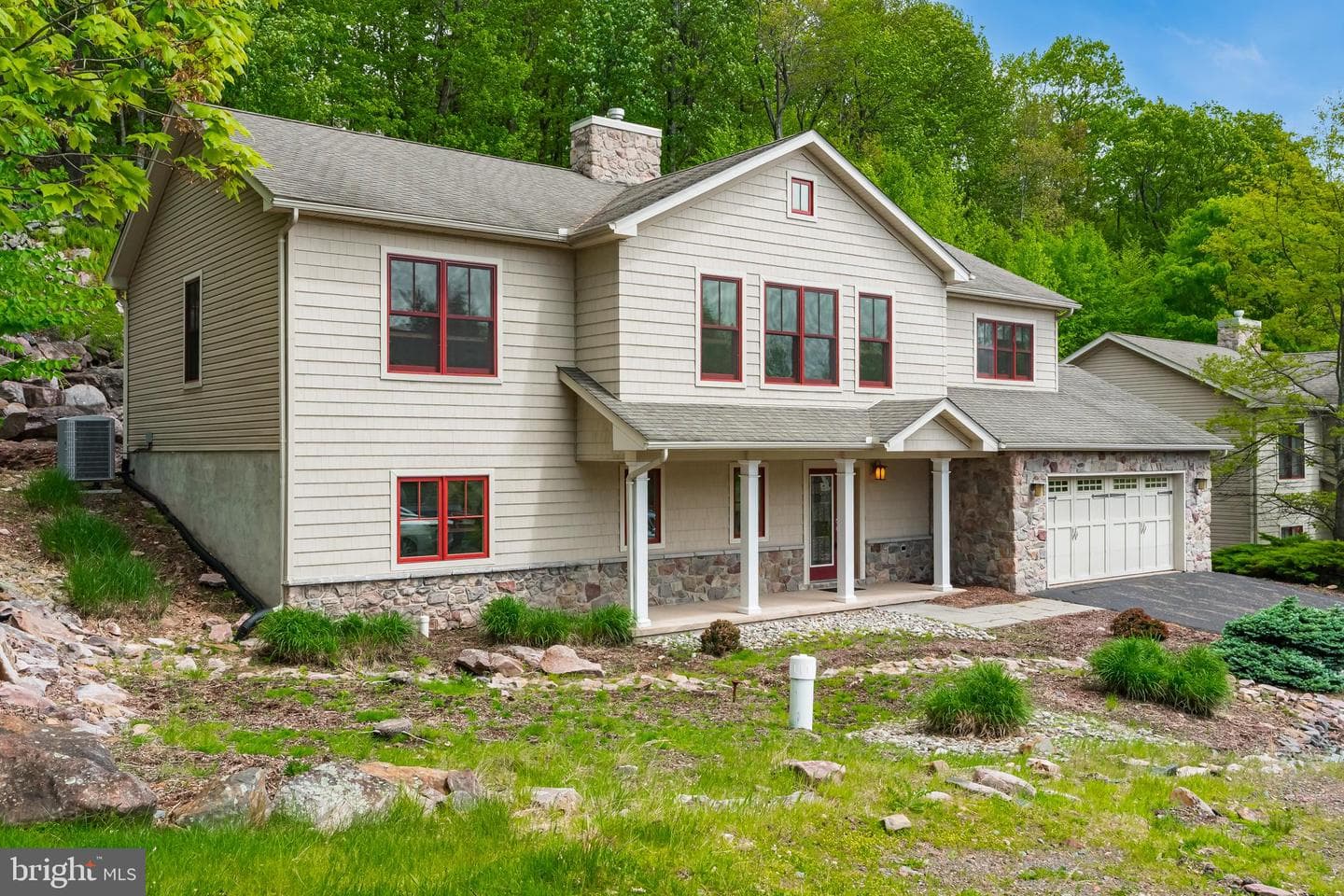 54 Bluestone Court photo 3