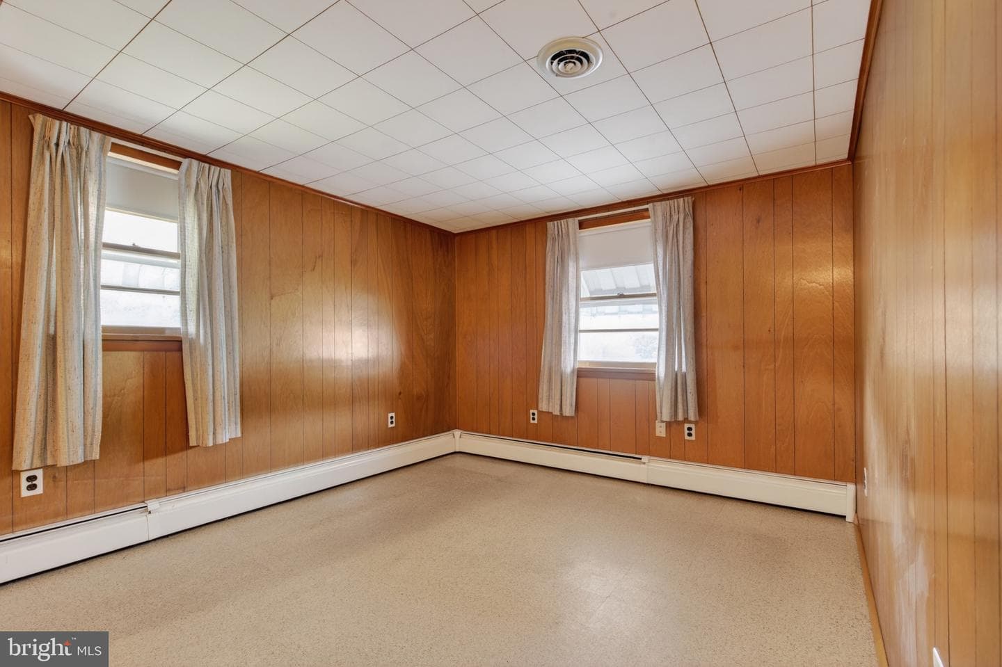 128 W Columbus Avenue photo 42