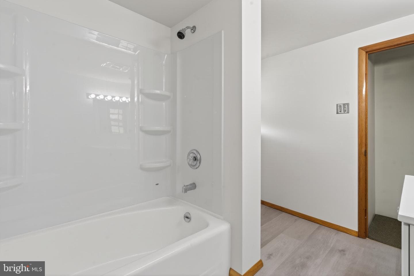 128 W Columbus Avenue photo 48
