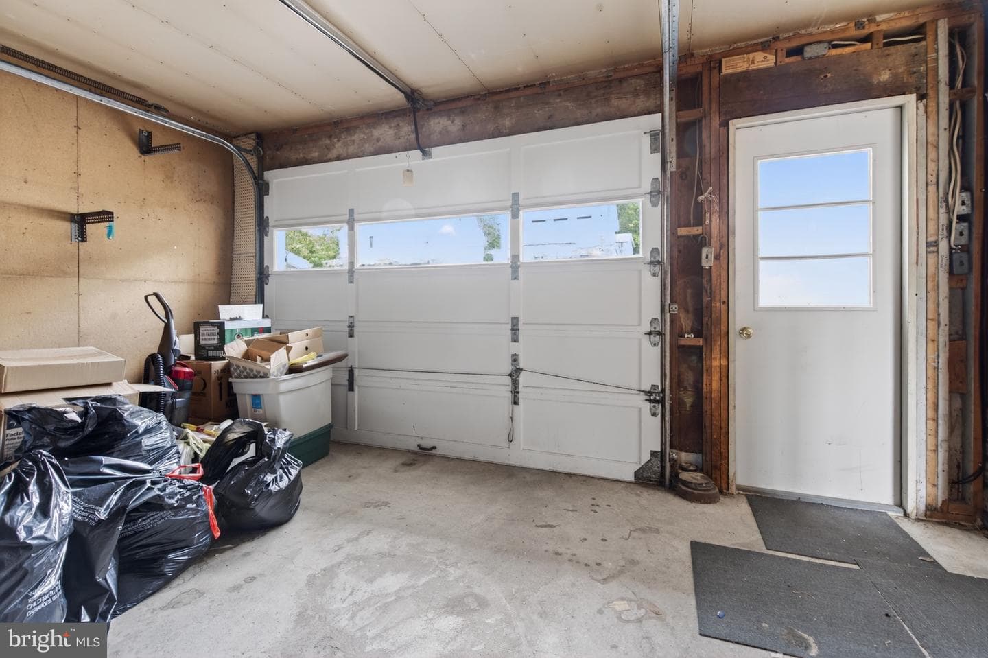 128 W Columbus Avenue photo 57