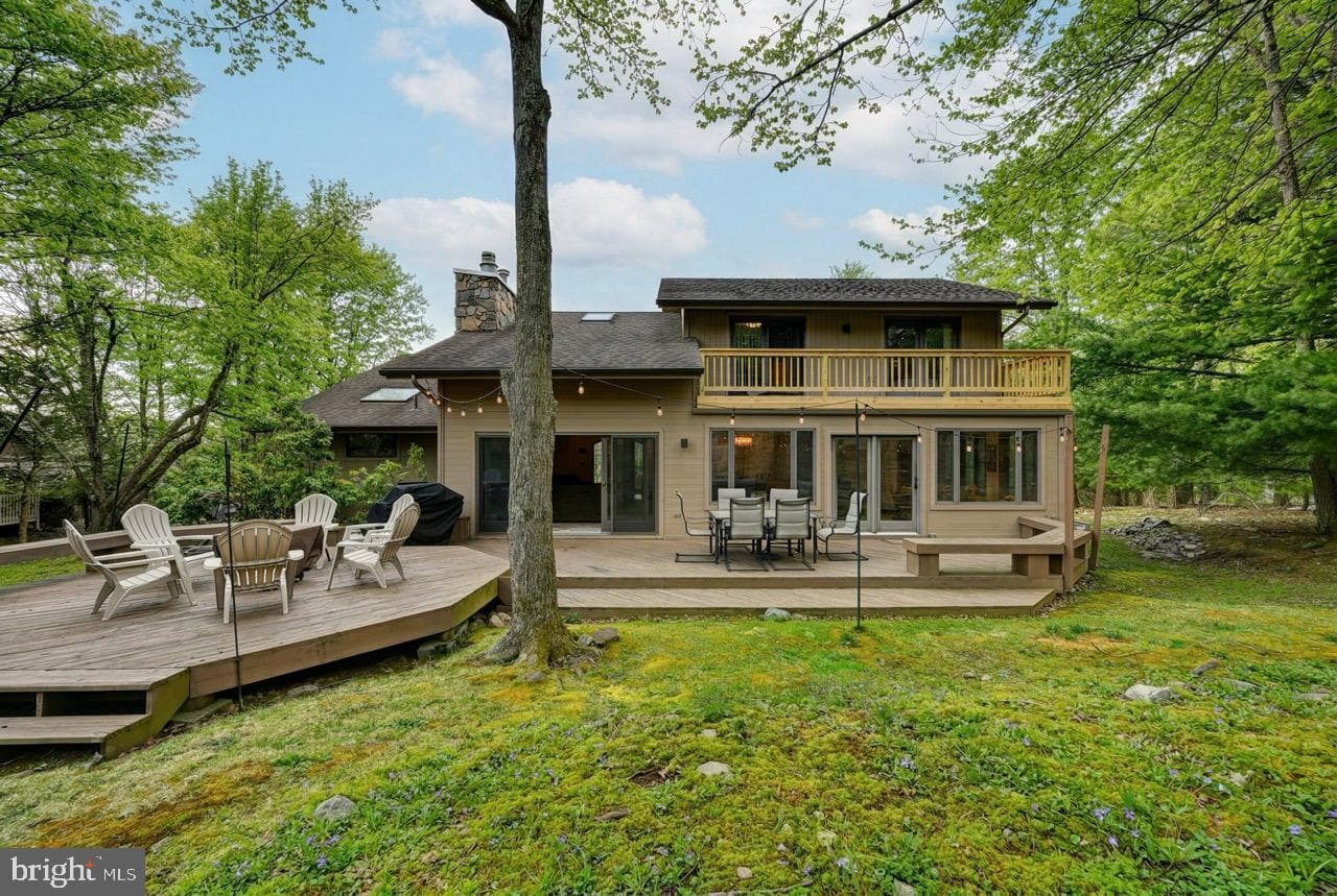 96 Wolf Road photo 7