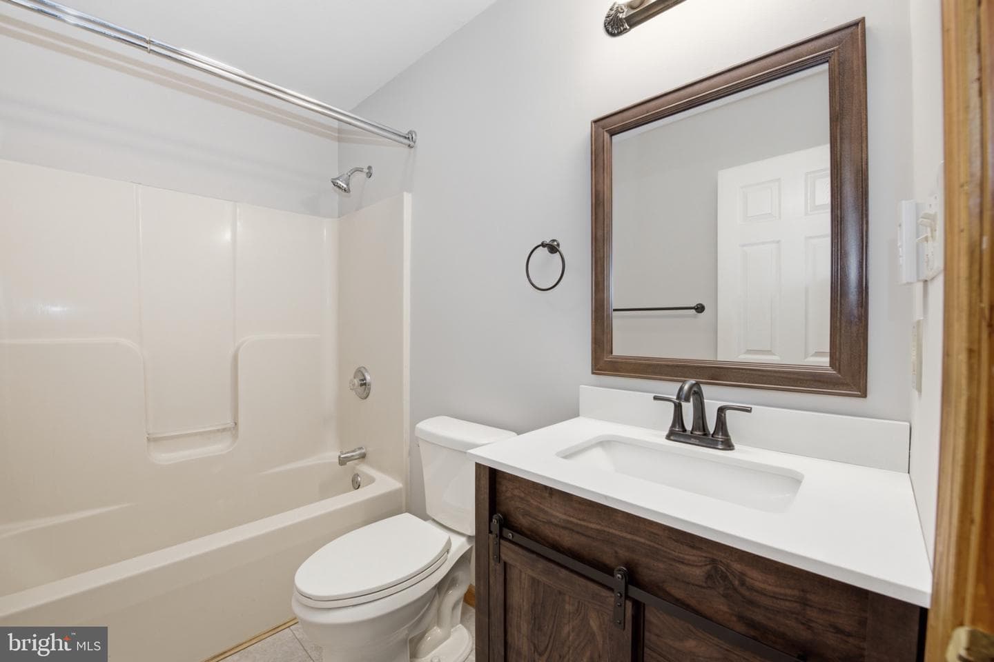 12 Sidney Mews photo 23