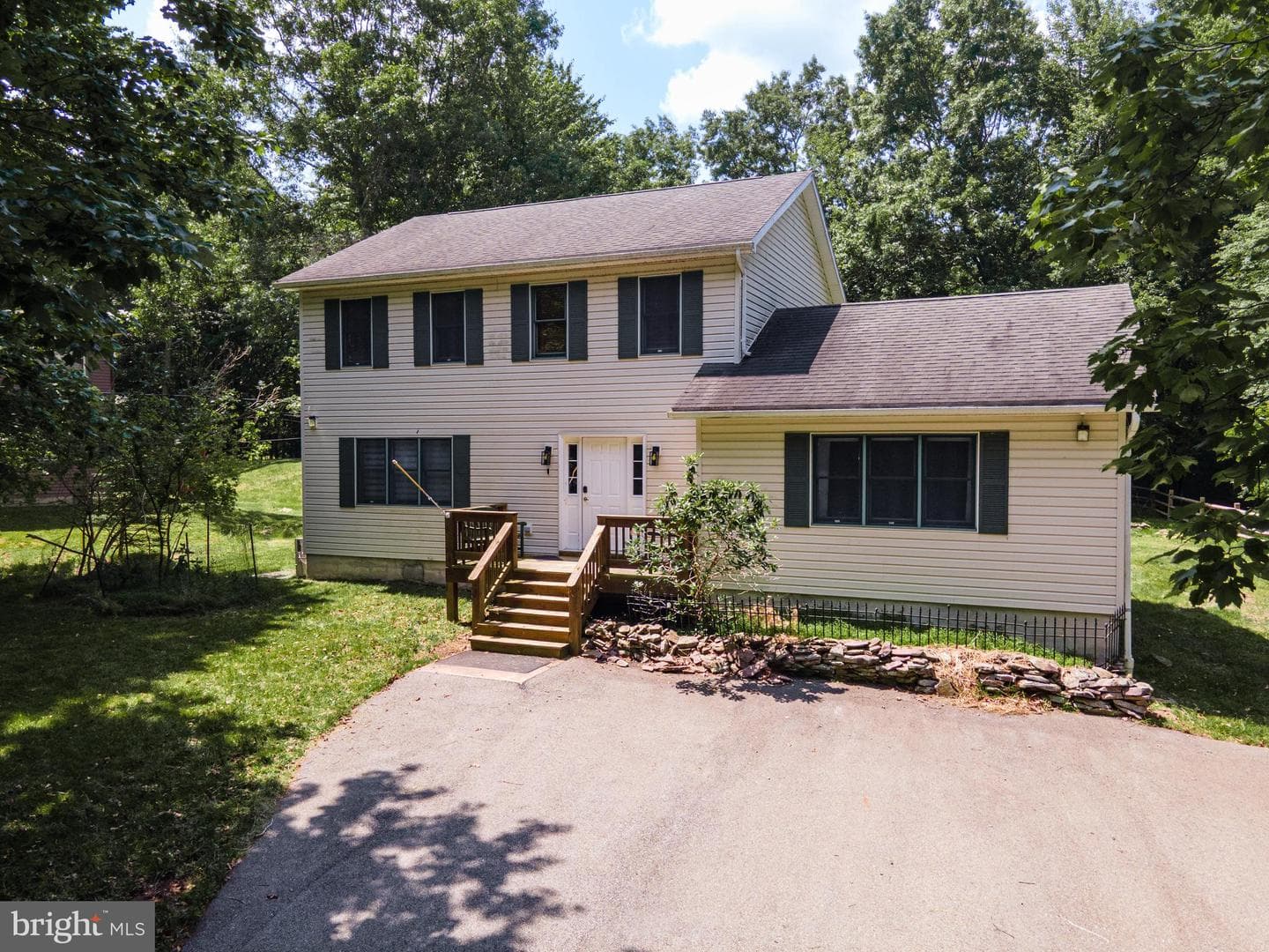 154 Bishop Circle photo 1