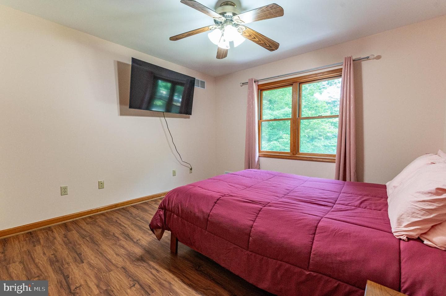154 Bishop Circle photo 44