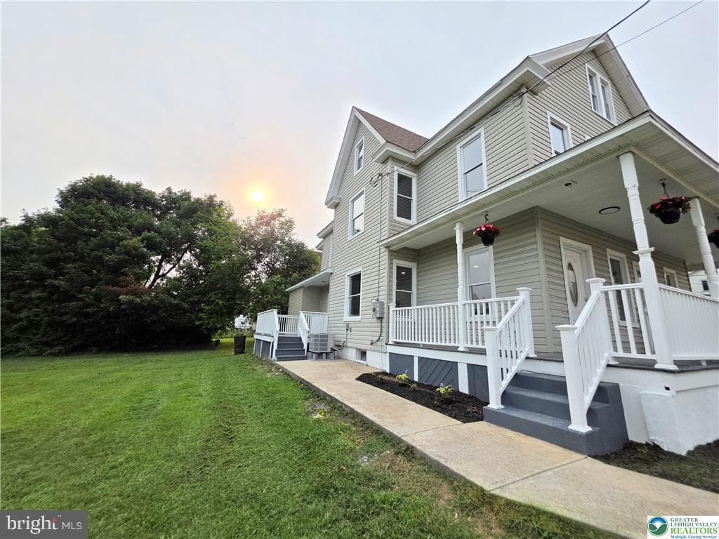 259 N 5th Street photo 1