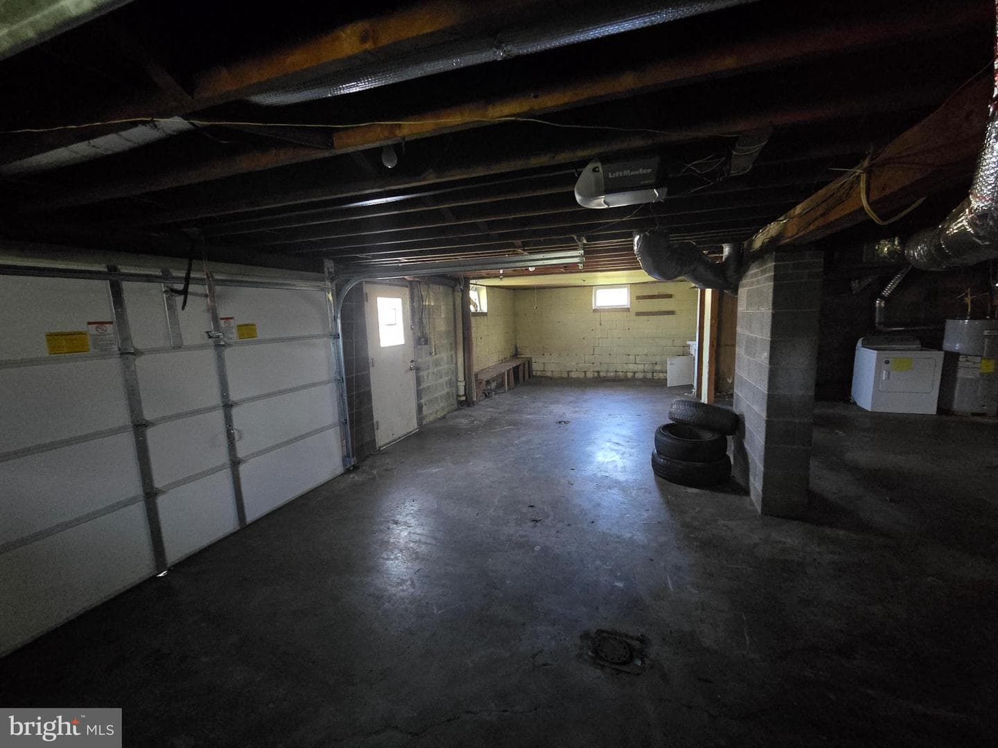 2578 Ashland Road photo 28