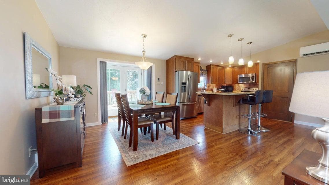 70 Sloping View Drive photo 17
