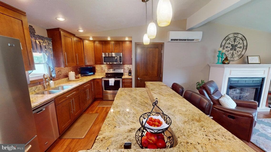 70 Sloping View Drive photo 25