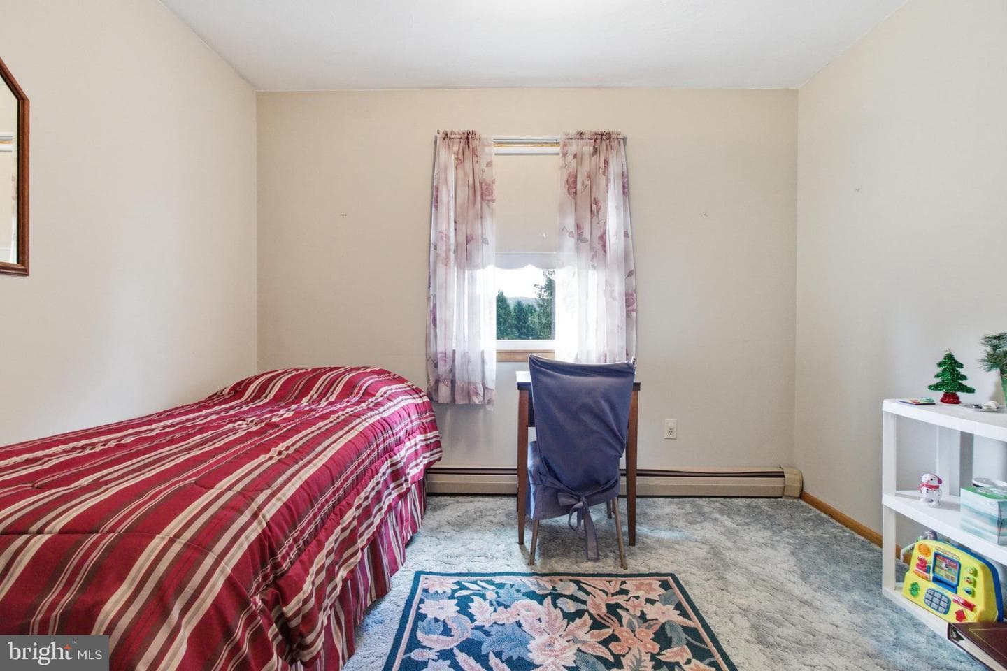 621 Ogden Avenue photo 16
